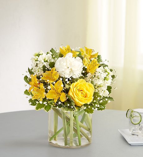 Yellow &amp; White Delight&trade; Bouquet